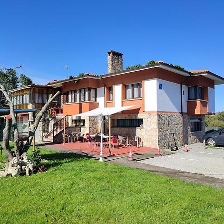 Family House Gijon Villa Buitenkant foto