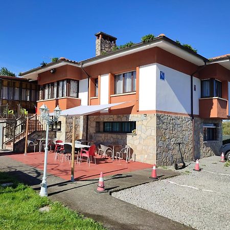 Family House Gijon Villa Buitenkant foto