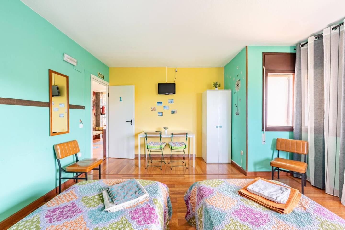 Family House Gijon Villa Buitenkant foto